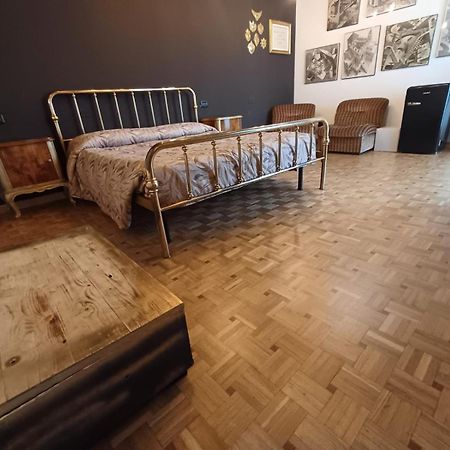 B&B La Fenice Sul Lago 빌롱고 산탈레산드로 외부 사진