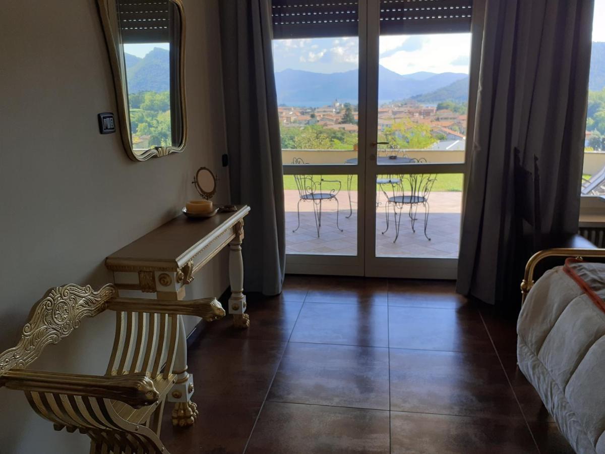 B&B La Fenice Sul Lago 빌롱고 산탈레산드로 외부 사진