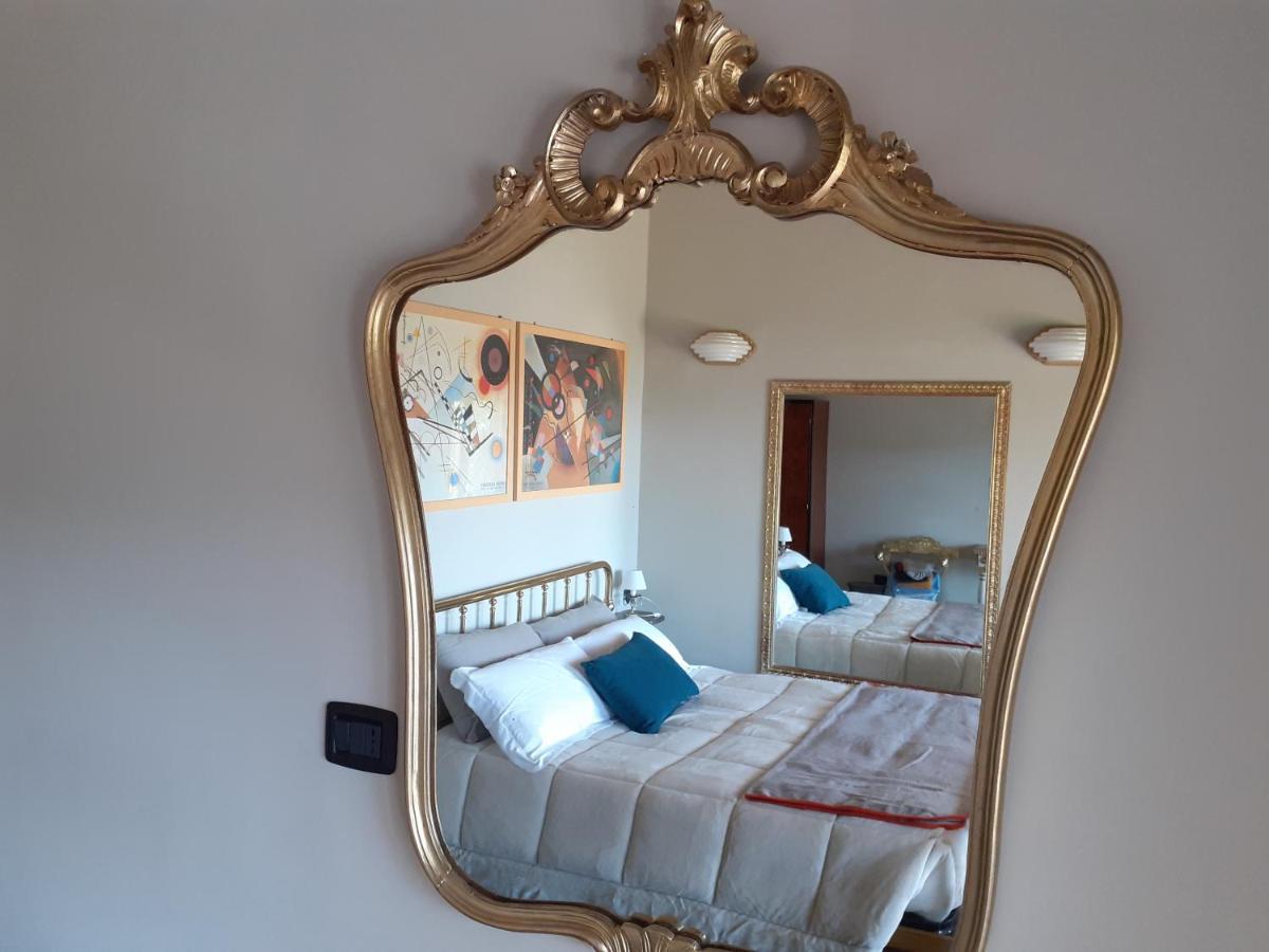 B&B La Fenice Sul Lago 빌롱고 산탈레산드로 외부 사진