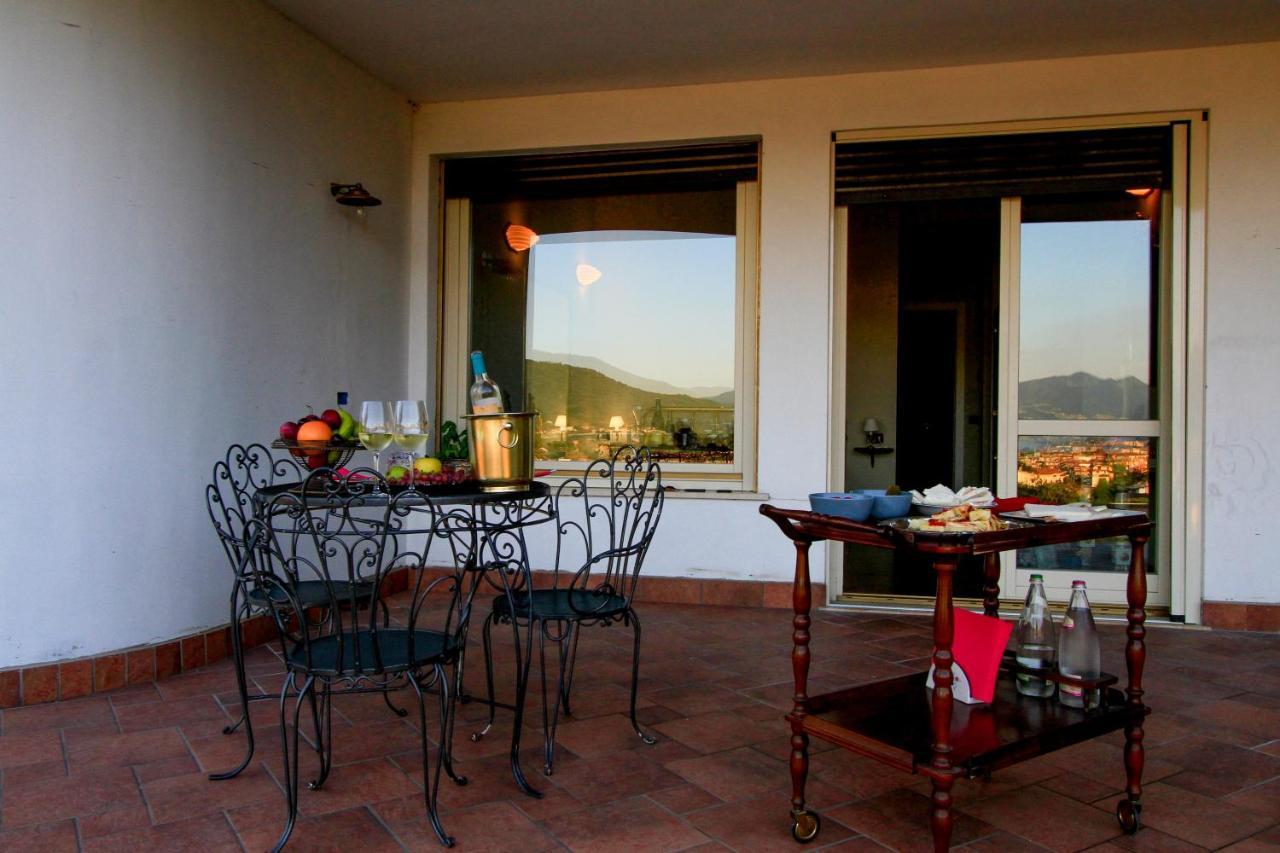 B&B La Fenice Sul Lago 빌롱고 산탈레산드로 외부 사진